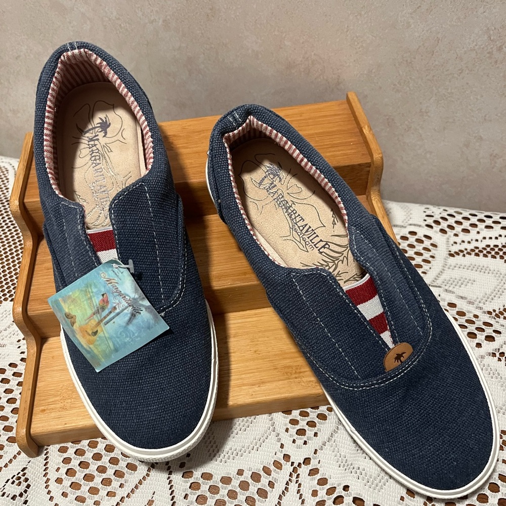 Margaritaville Slip-on Size 7.5 Faith Canvas Shoes in Red, White, and Blue